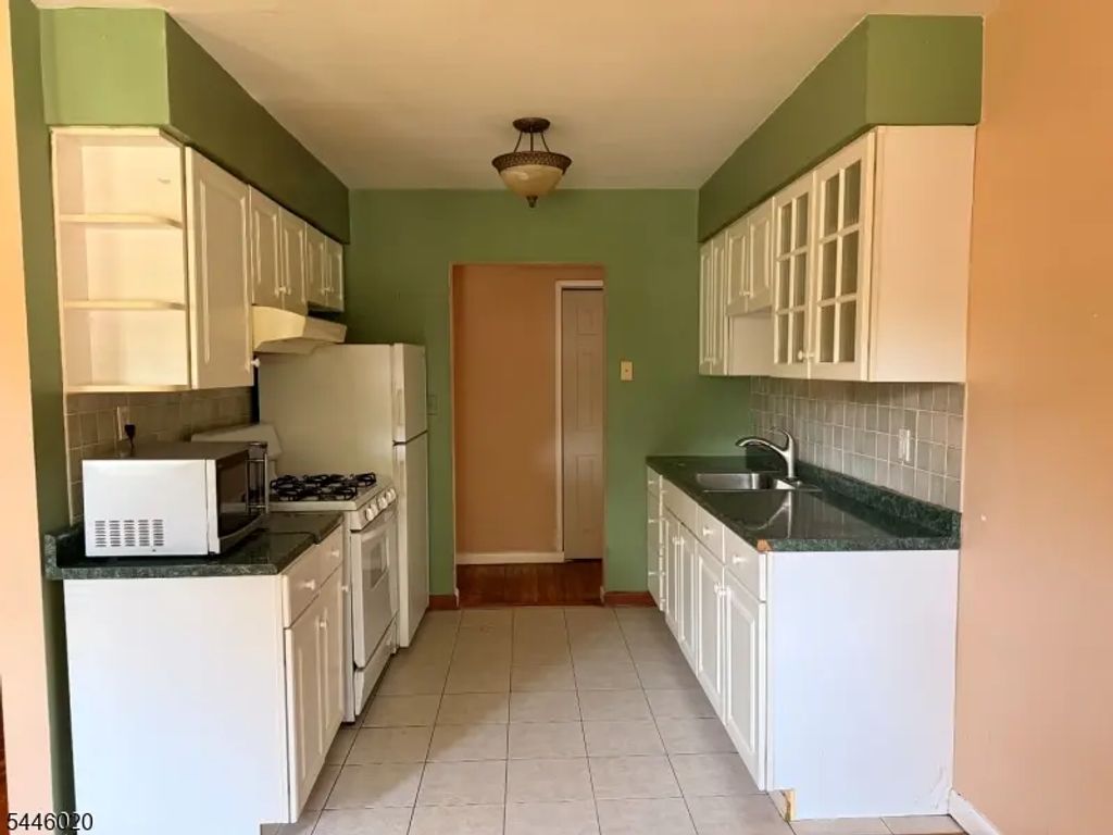 401 Highway22b33u8, North Plainfield Boro