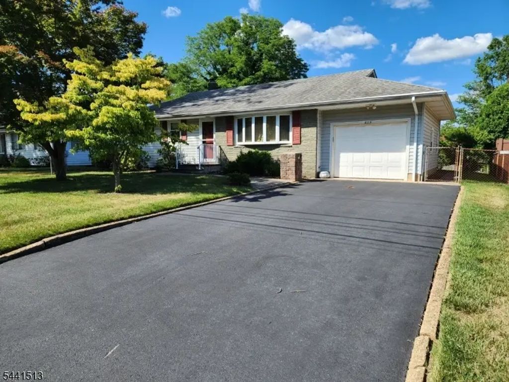 615 Ashland Rd, Middlesex Boro