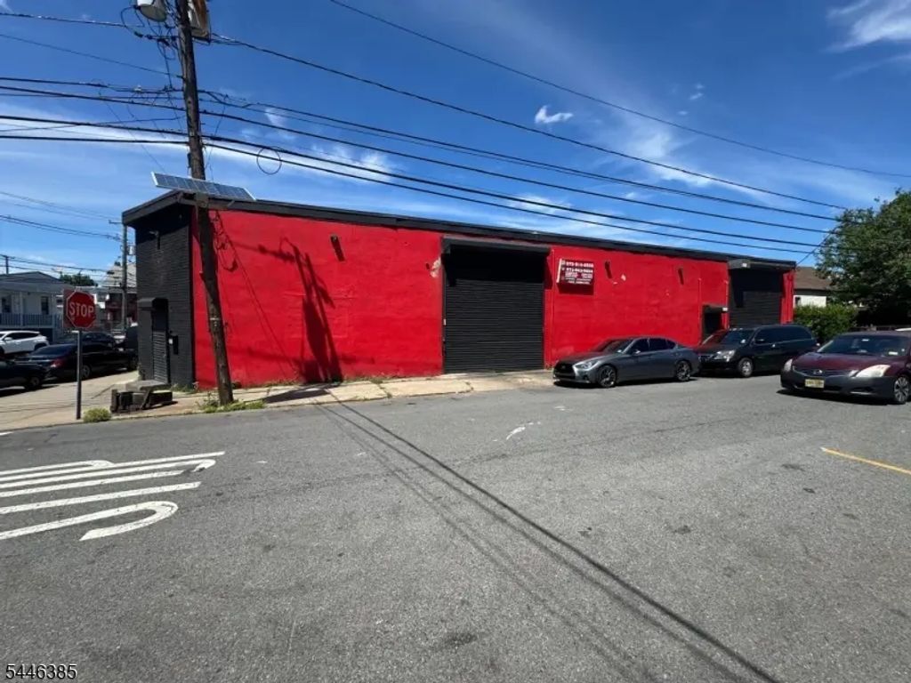 277-279 E 16th St, Paterson City