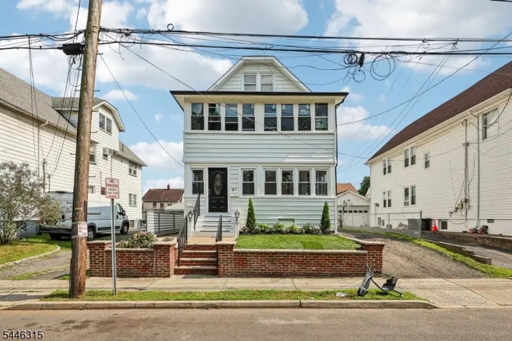 21 East 5th St, Clifton City