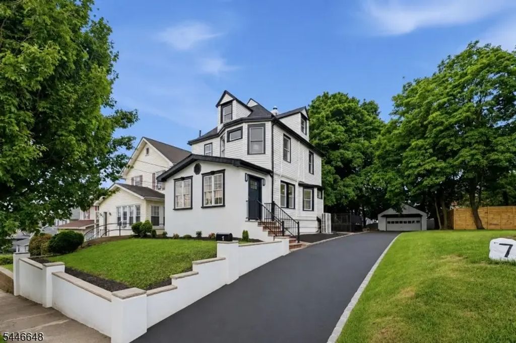 7 Virginia Ave, West Orange Twp.