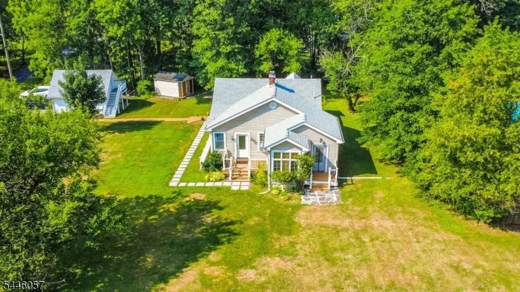 34 Leiv Eirikson Ave, Franklin Twp.