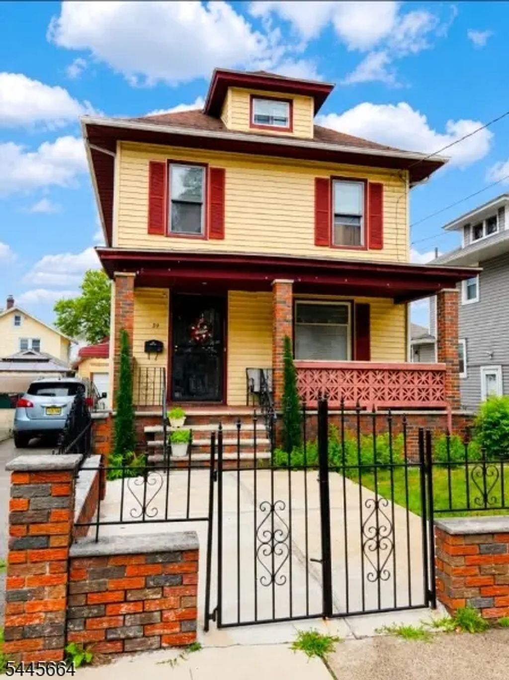 39 Hollywood Ave, Hillside Twp.