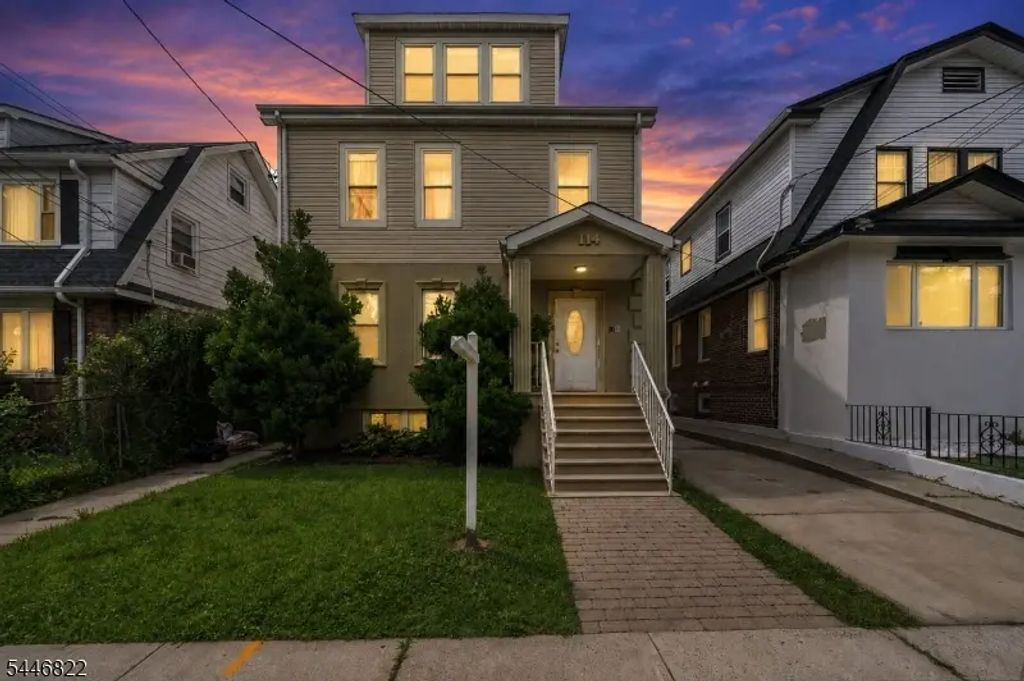 114 Peck Ave, Newark City