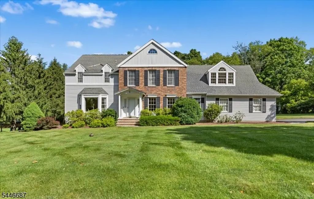5 Cambridge Rd, Andover Twp.