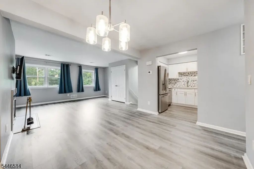 40 Loantaka Way, Madison Boro