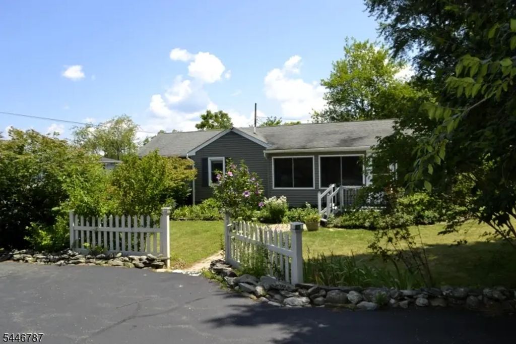 238 Fairview Ave, Hampton Twp.