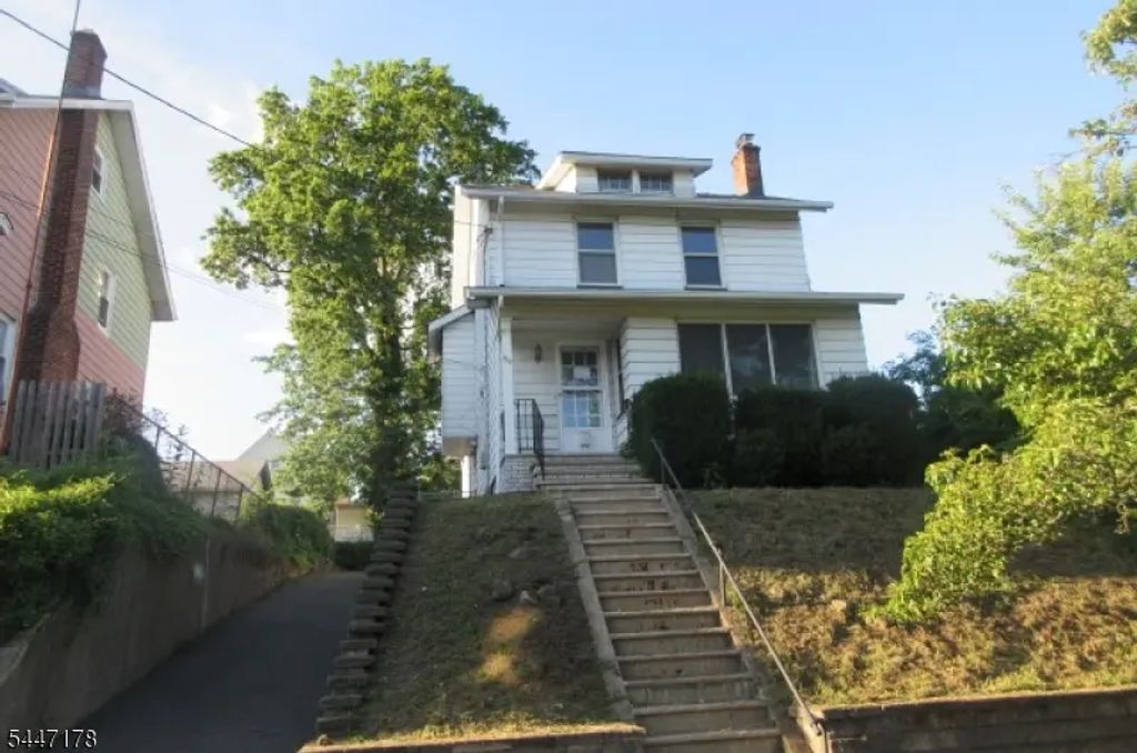 160 Tappan Ave, Belleville Twp.