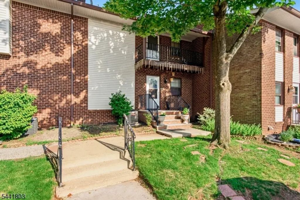 795-3 Eves Drive, Hillsborough Twp.