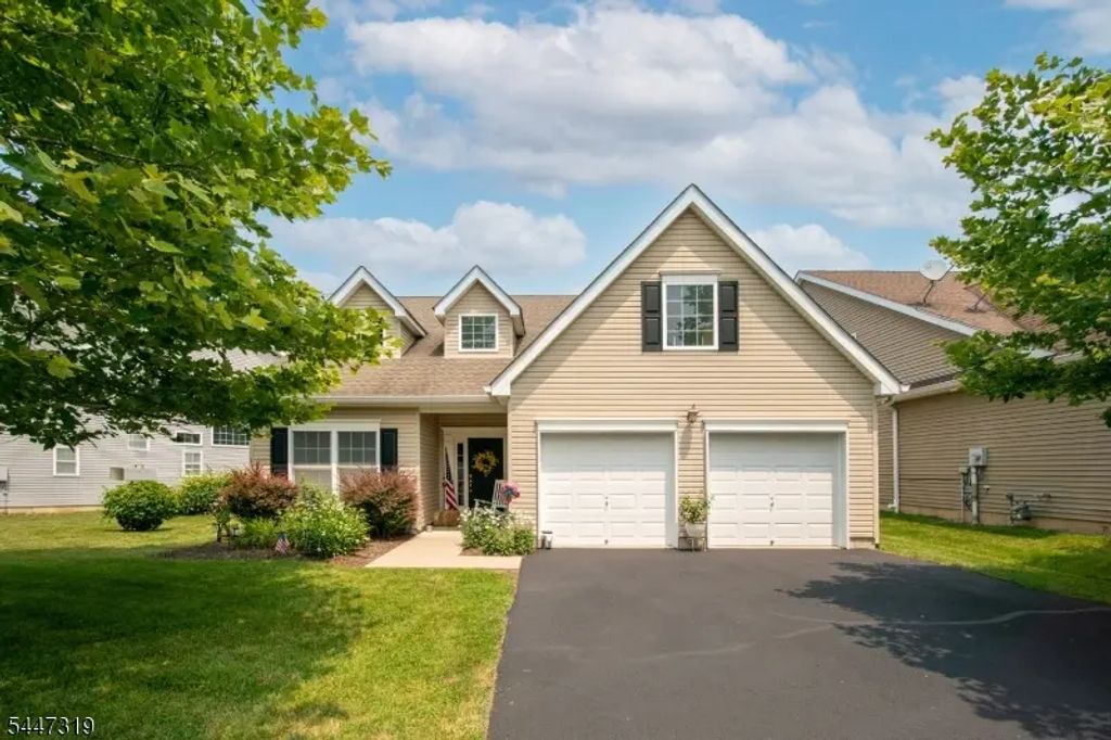 26 Bluffs Ct, Hamburg Boro