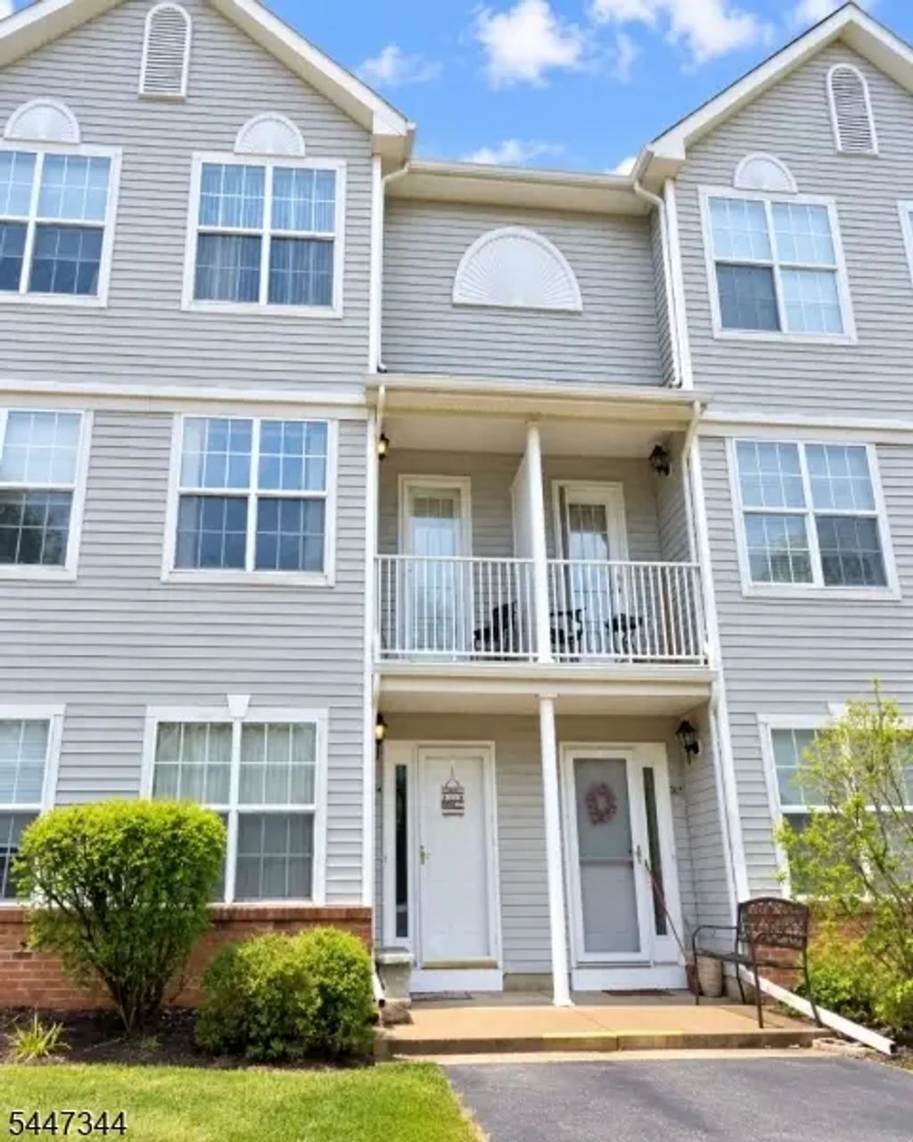 304 Mercer Ct, Independence Twp.