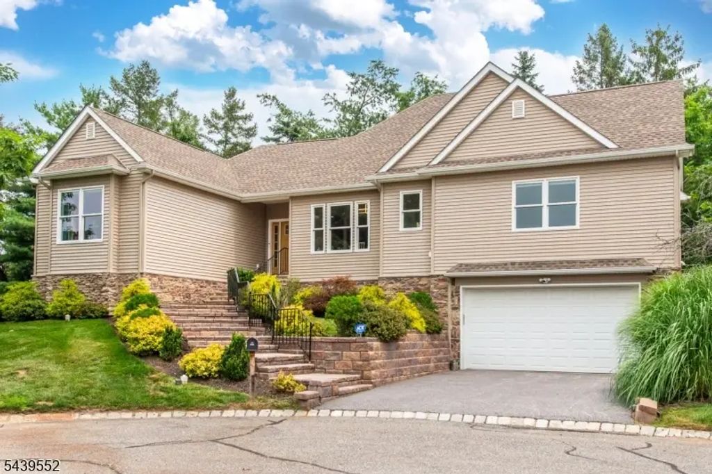 18 Post Oak Ct, Hardyston Twp.