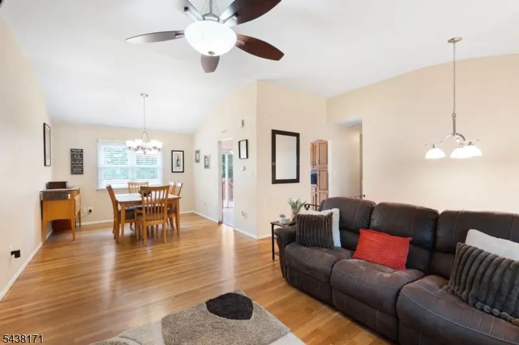35 Saint Marys Dr, Roxbury Twp.