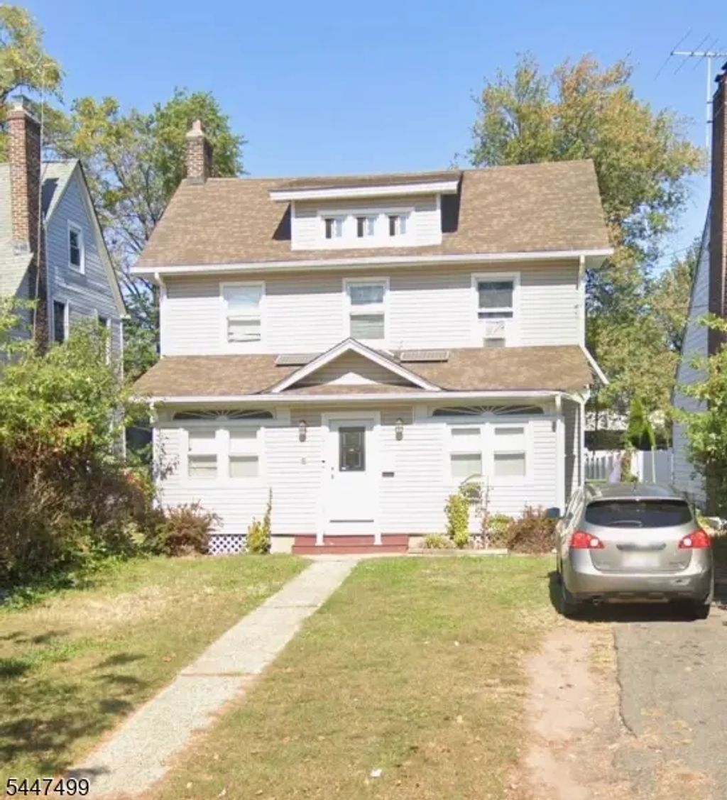 211 E 3rd Ave, Roselle Boro