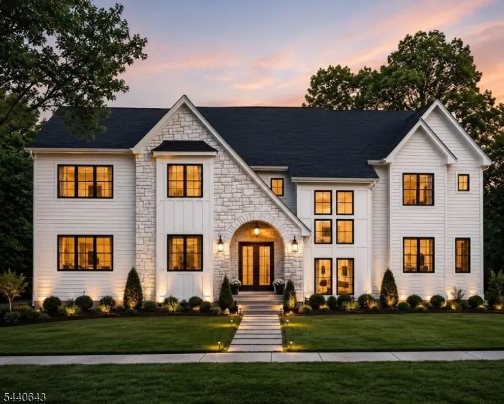 10 Drummond Ter, Livingston Twp.