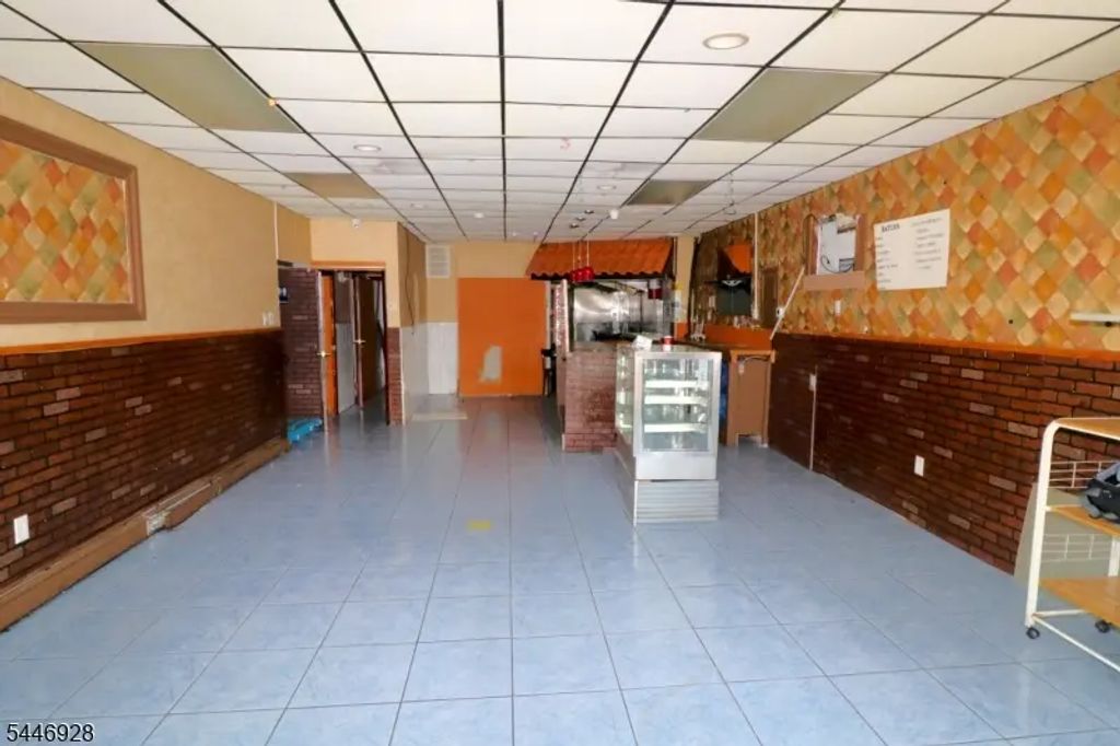 40-42 Fleming Ave, Newark City