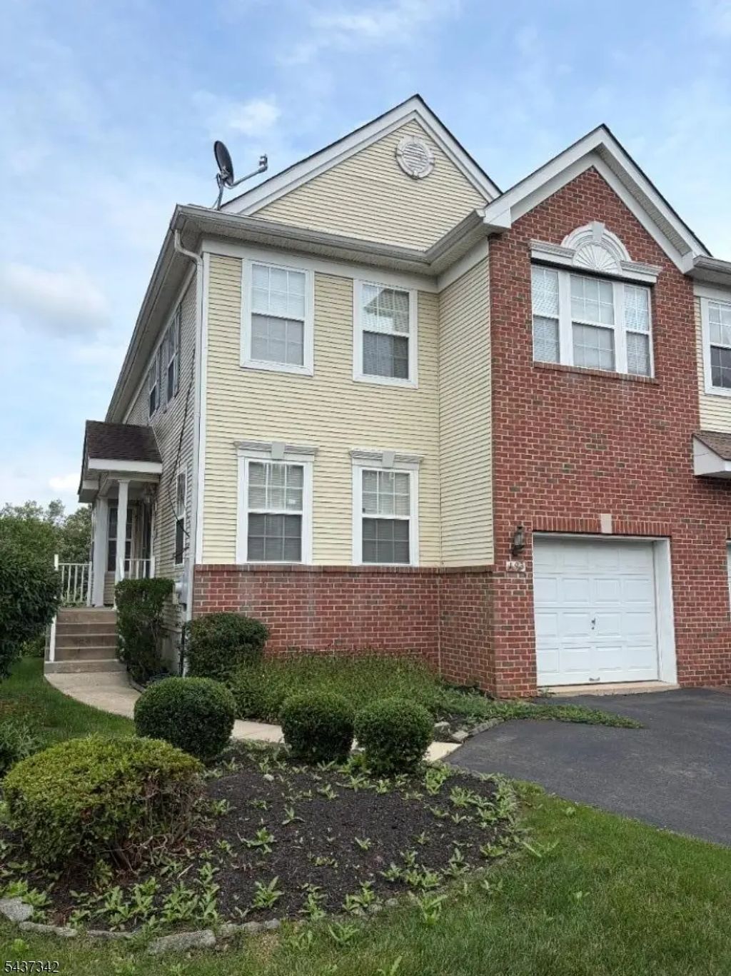 193 Fountayne Ln, Lawrence Twp.