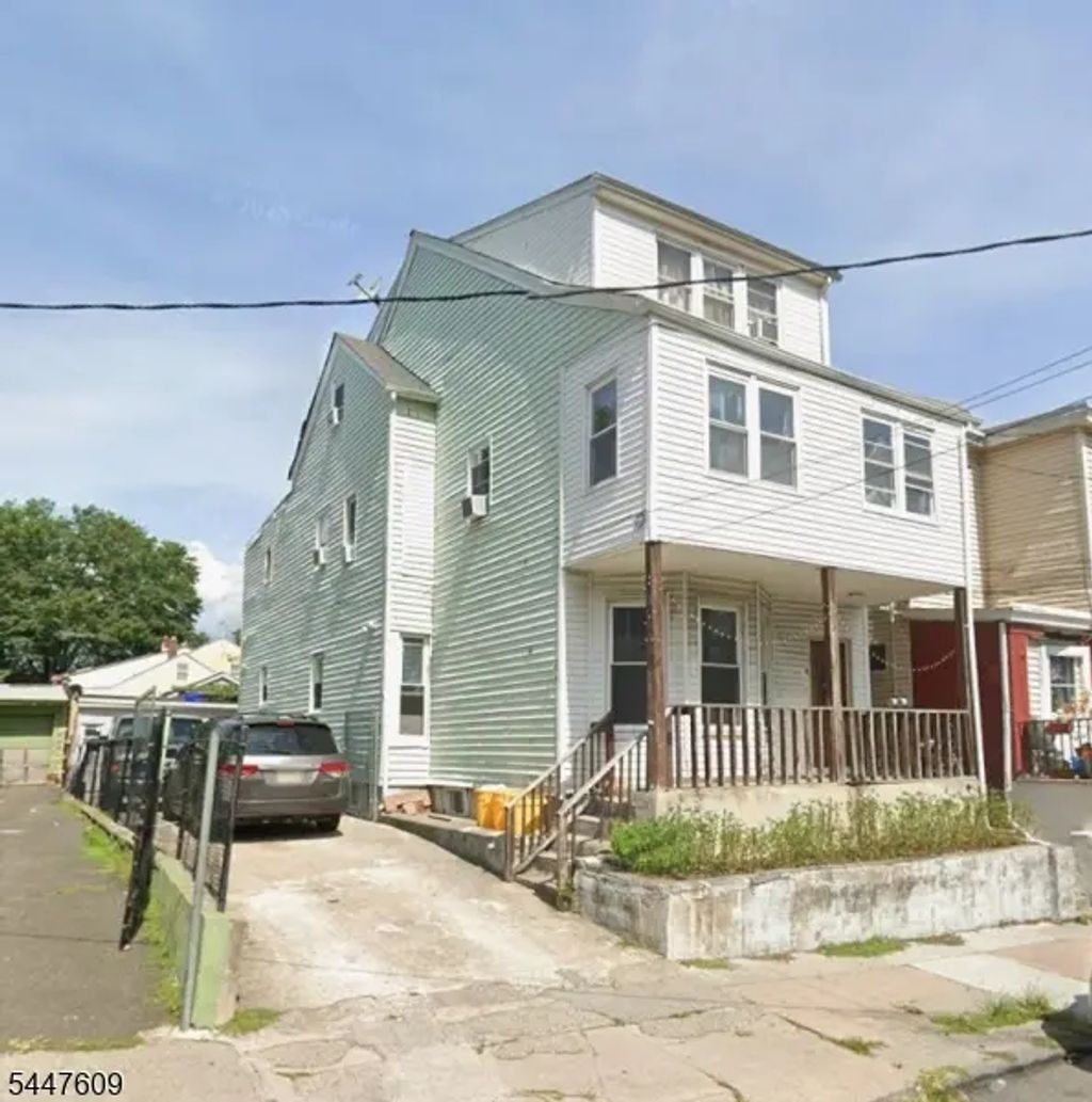 495 Totowa Ave, Paterson City