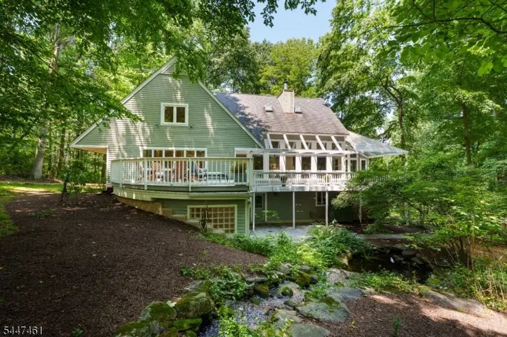 30 Poor Farm Rd, Hopewell Twp.