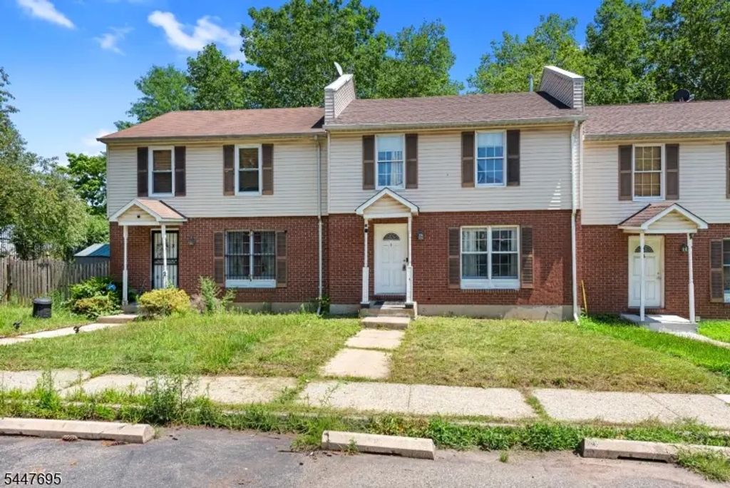 4 Dandridge Dr, Newark City