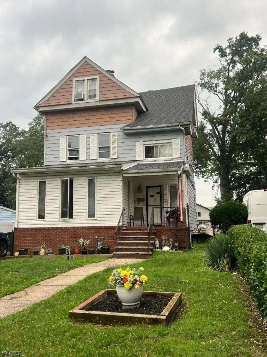 224 W 3rd Ave, Roselle Boro