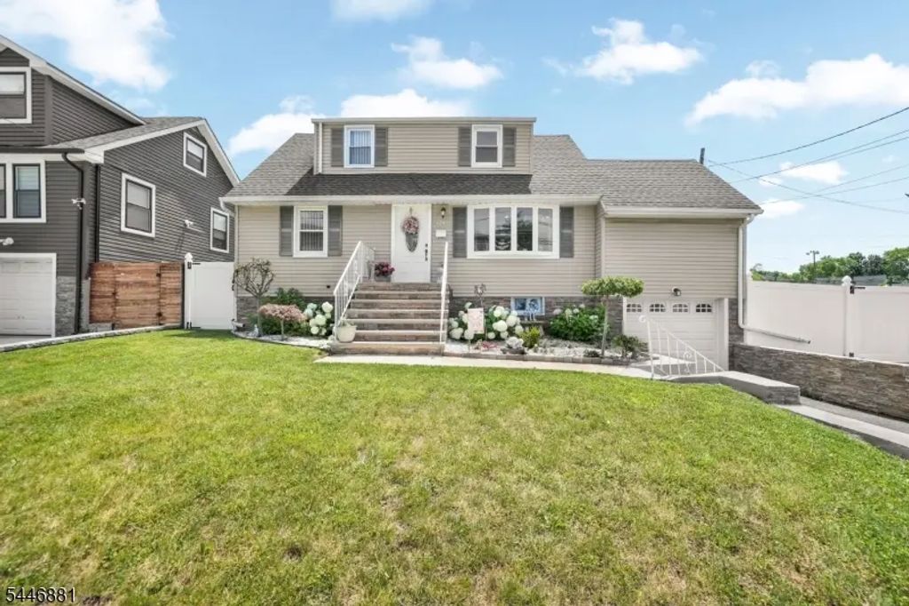 1241 Gurd Ave, Hillside Twp.