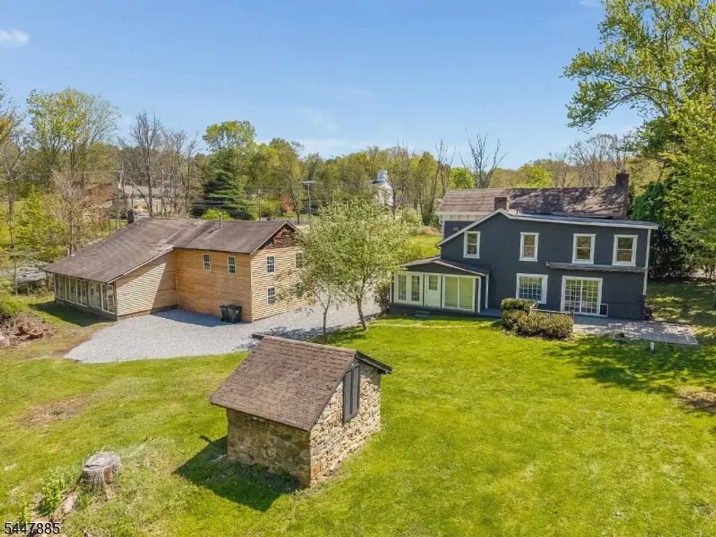 234 Califon-cokesbury Road, Tewksbury Twp.