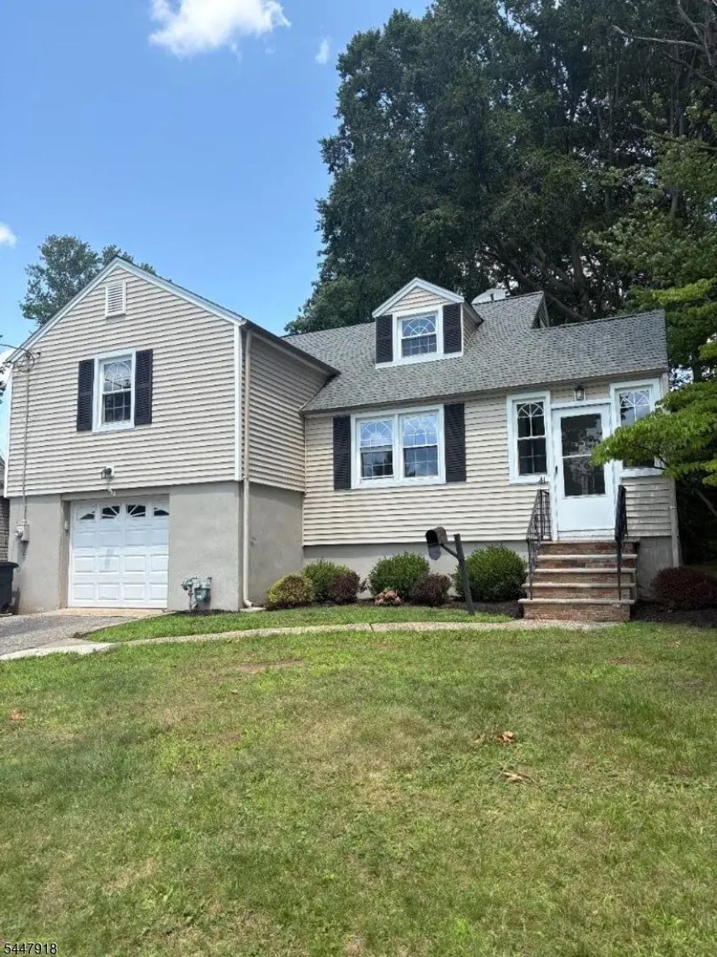 41 Beechwood Rd, Florham Park Boro