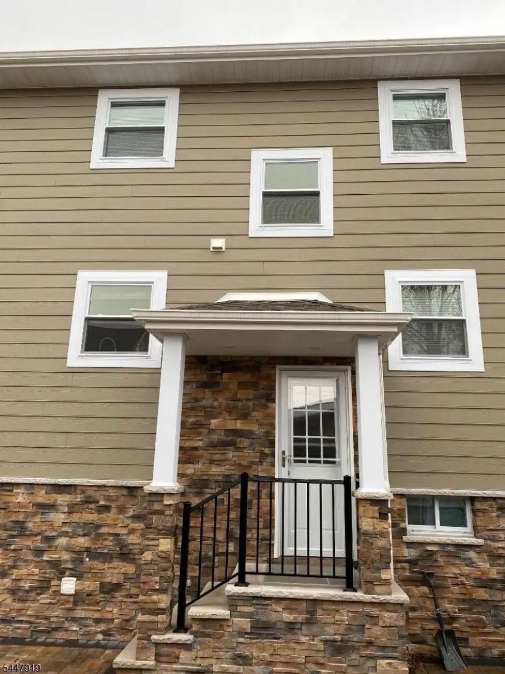 506 E Price St, Linden City
