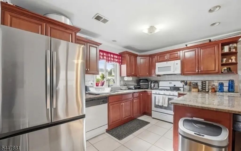 637 Jefferson Ave, Elizabeth City