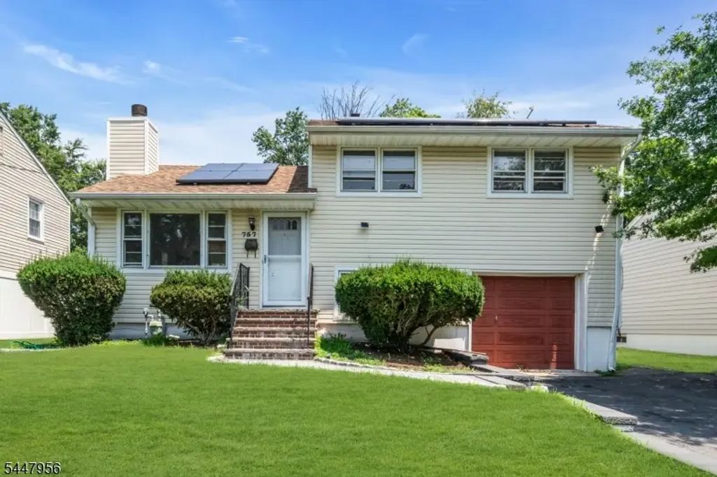 757 River Rd, Rahway City