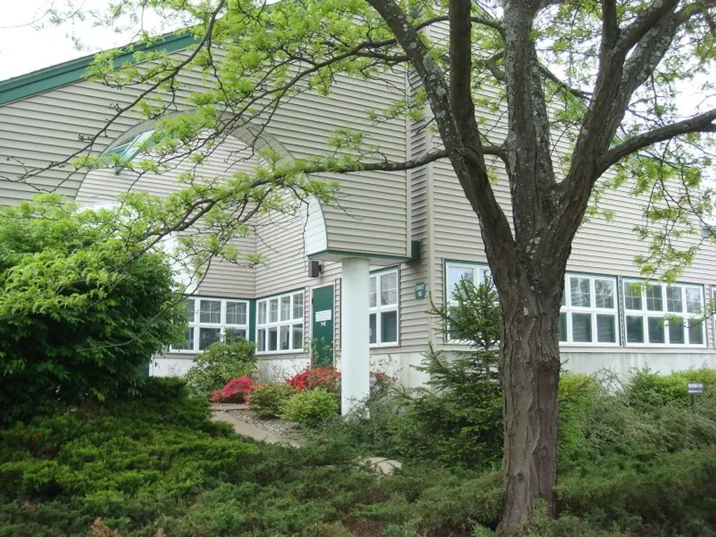 385 State Route 24, Chester Twp.