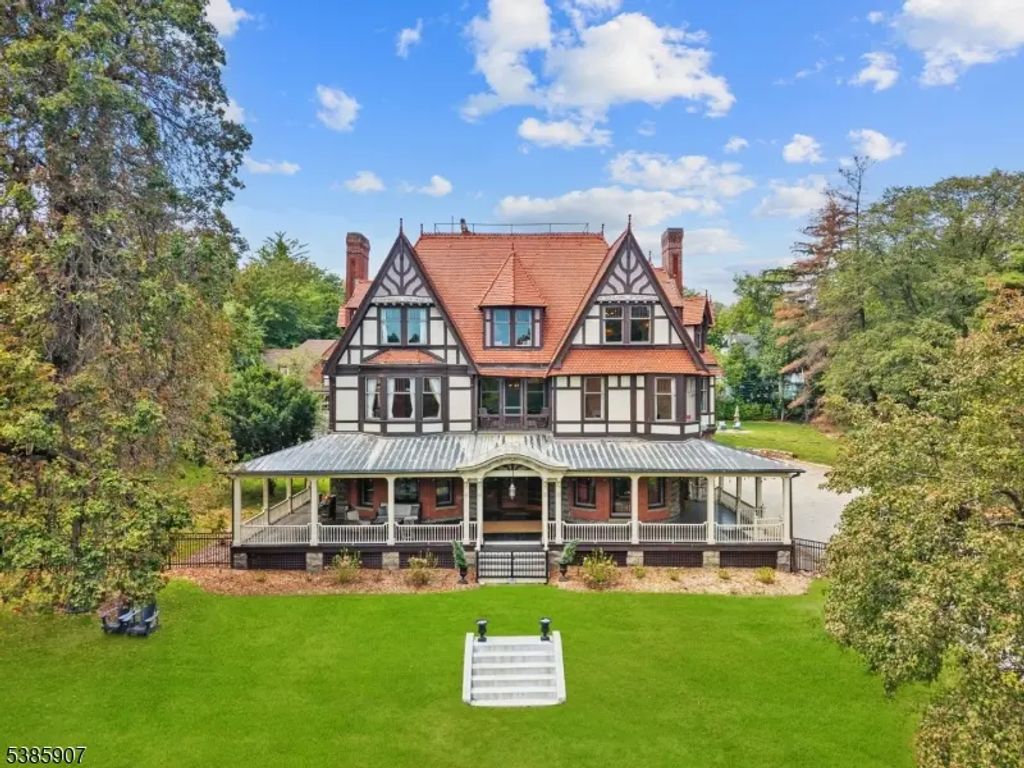 30 N Mountain Ave, Montclair Twp.