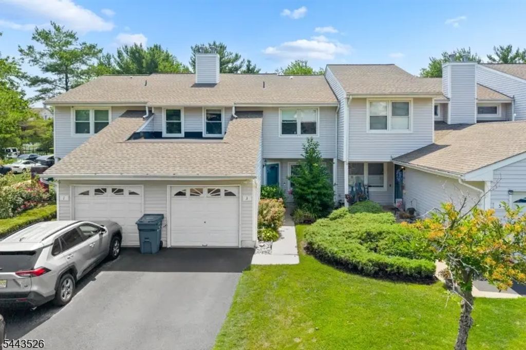 3 Sandpiper Dr, Sayreville Boro