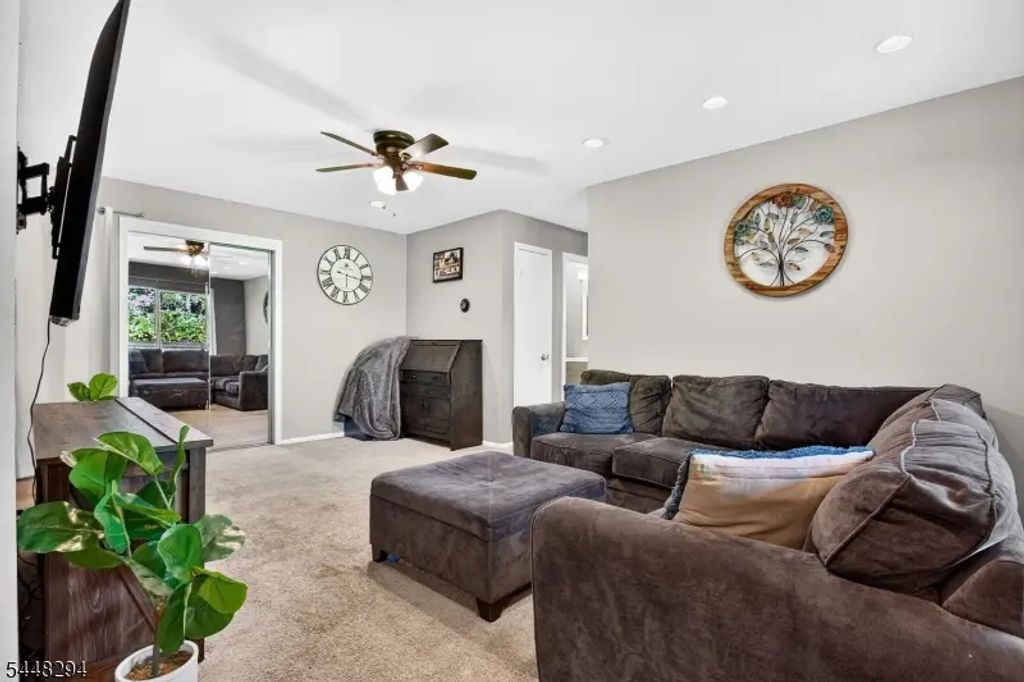 248b Alpine Way, Woodbridge Twp.
