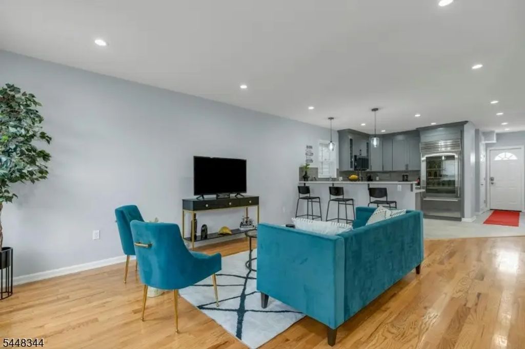 12 Orange Rd, Montclair Twp.