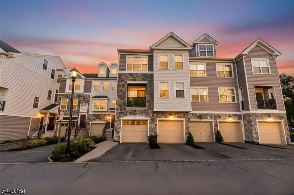 159 George Russell Way, Clifton City