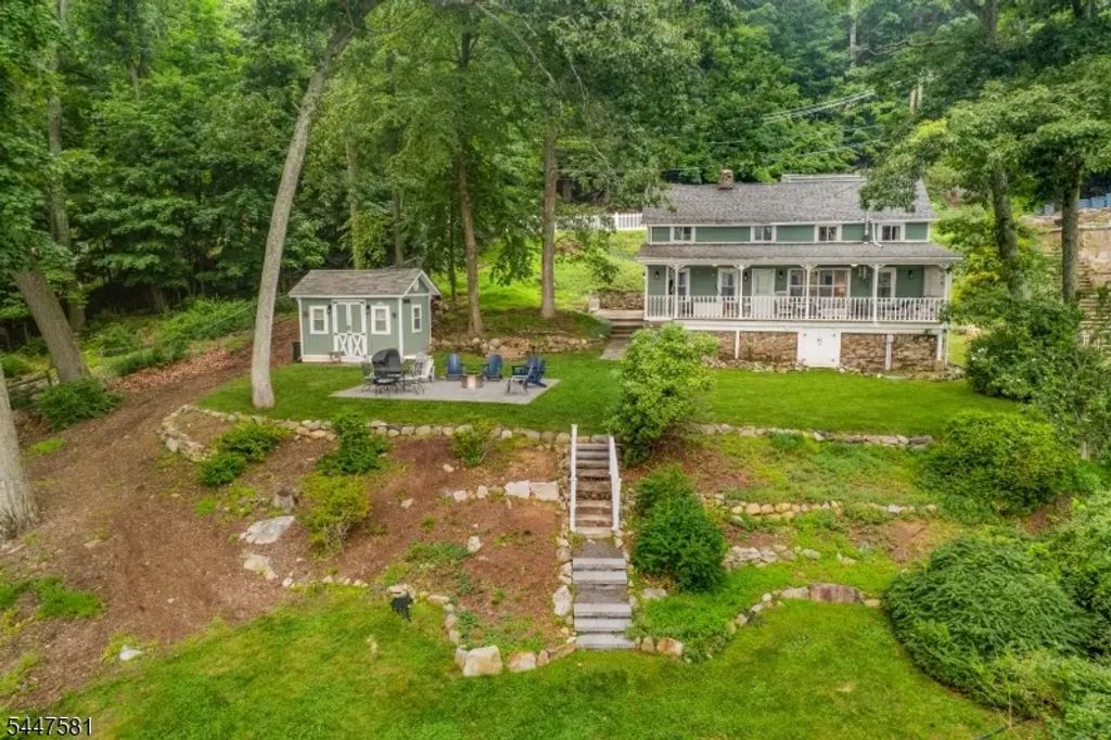 209 Hudson Ave, Hopatcong Boro