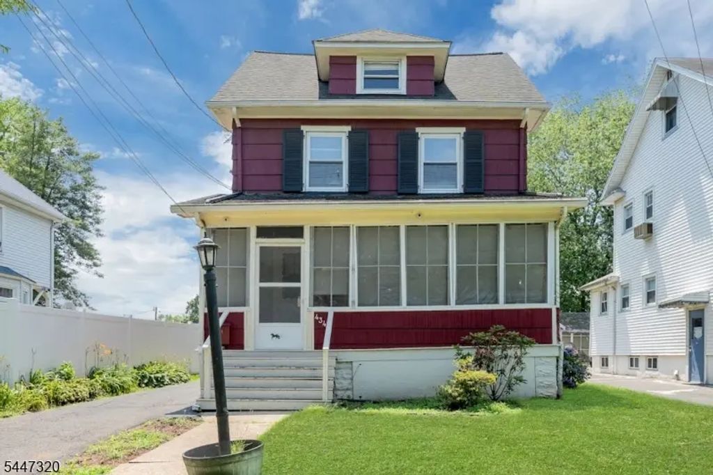 434 E 3rd Ave, Roselle Boro
