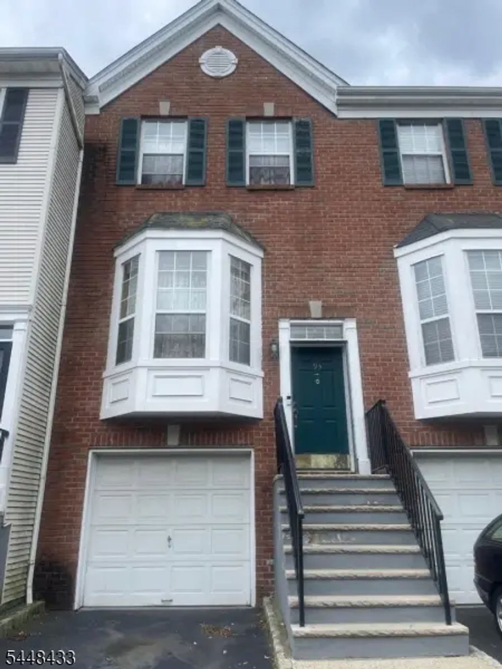 93 Perez Dr, Newark City