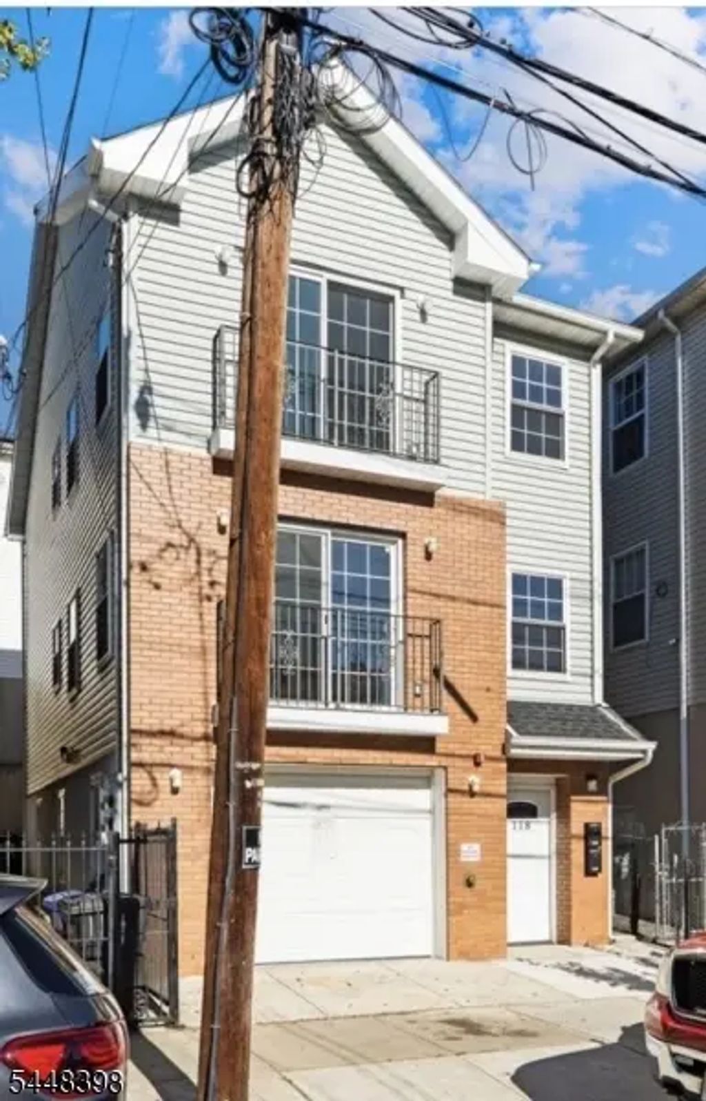 118 Oraton St, Newark City