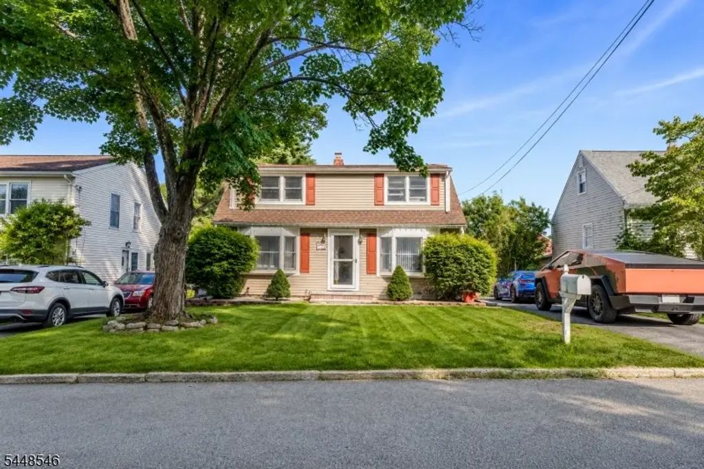21 Chester Ave, Rockaway Boro