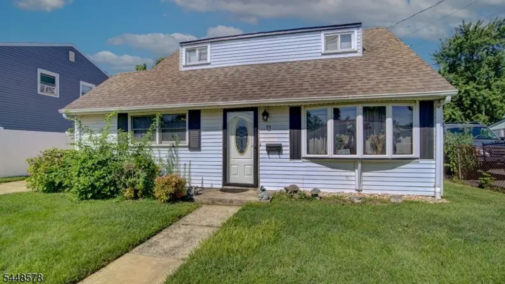 33 Patton Dr, Sayreville Boro