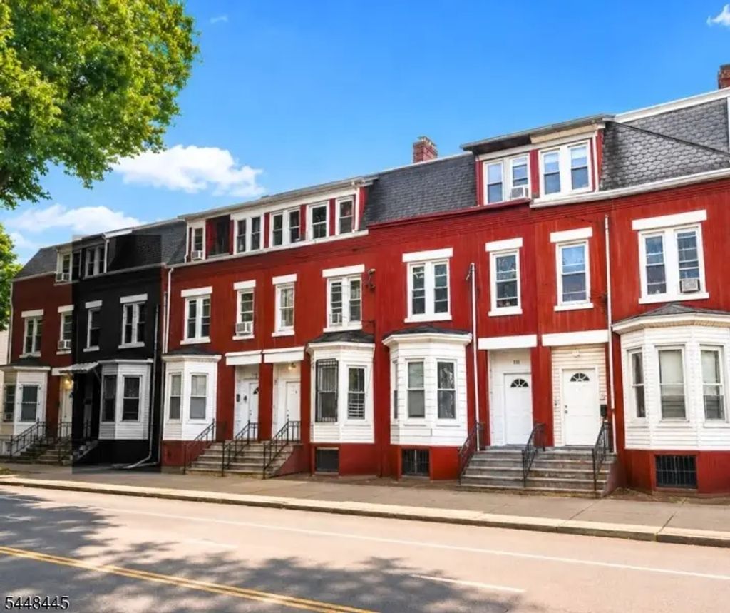 31 S 12th St, Newark City
