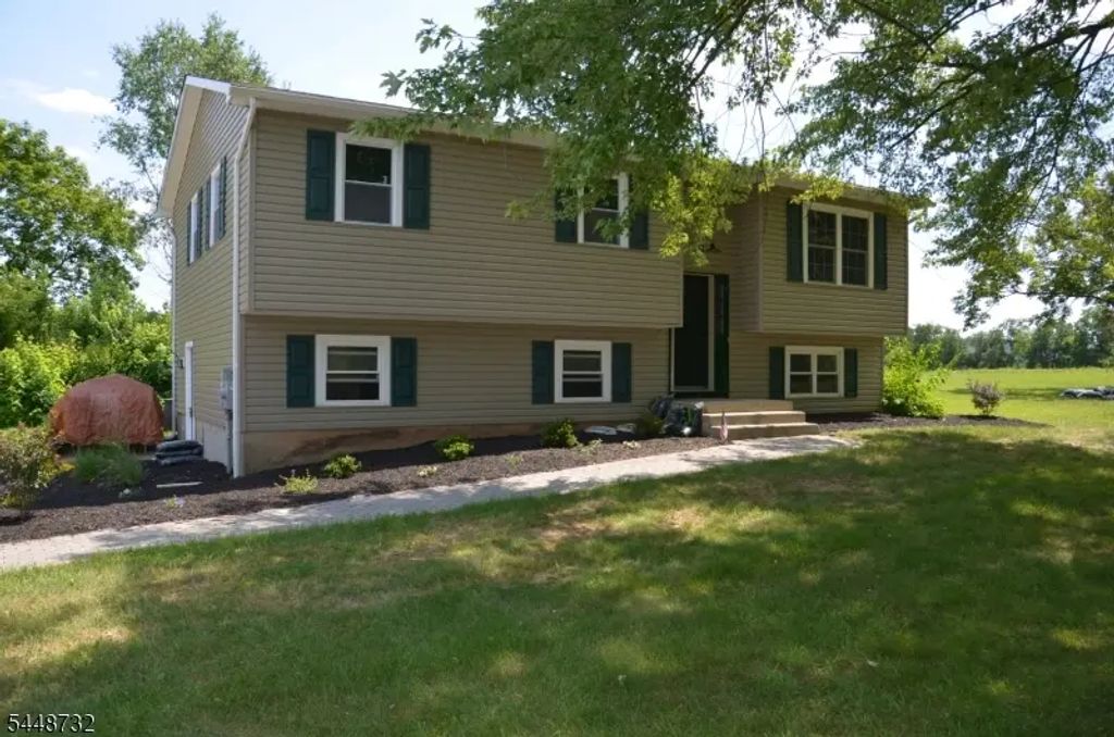 290 E Asbury Anderson Rd, Washington Twp.