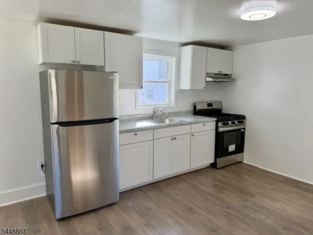 14 Hillside Terrace, Newton Town