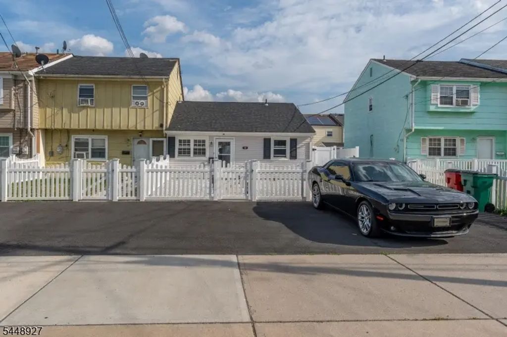 30 Warren St, Carteret Boro