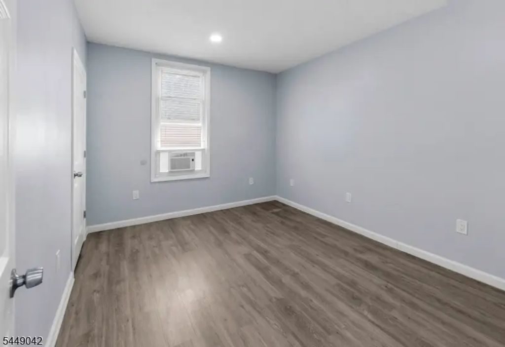 100 Haledon Ave, Paterson City
