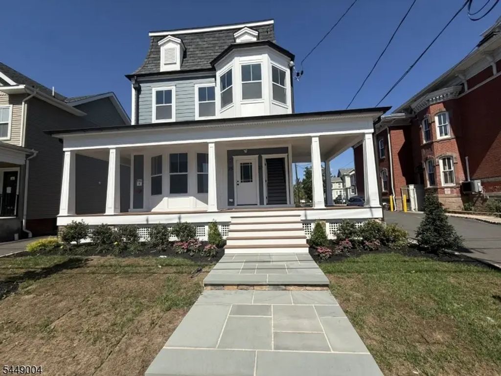 37 N Bridge St, Somerville Boro
