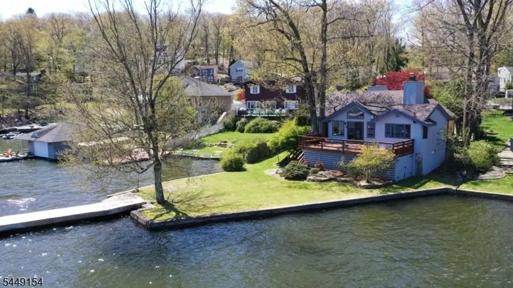25 Lines Ave, Hopatcong Boro